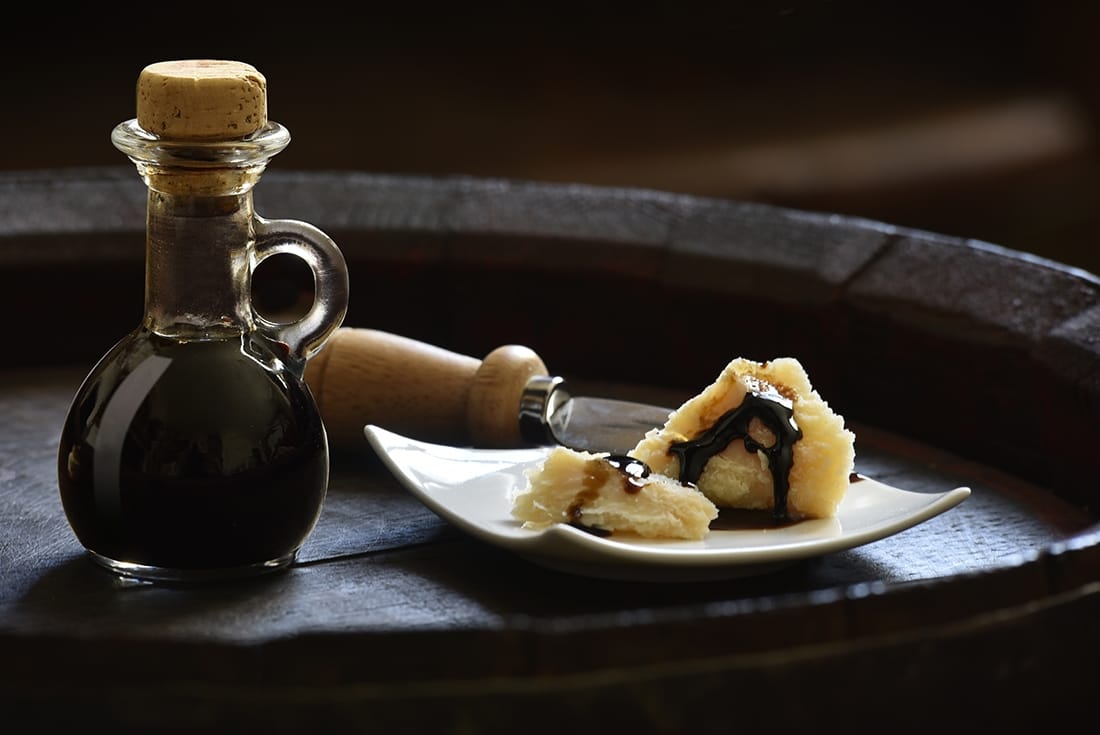 Scopri come si fa l’Aceto Balsamico e come si abbina in cucina